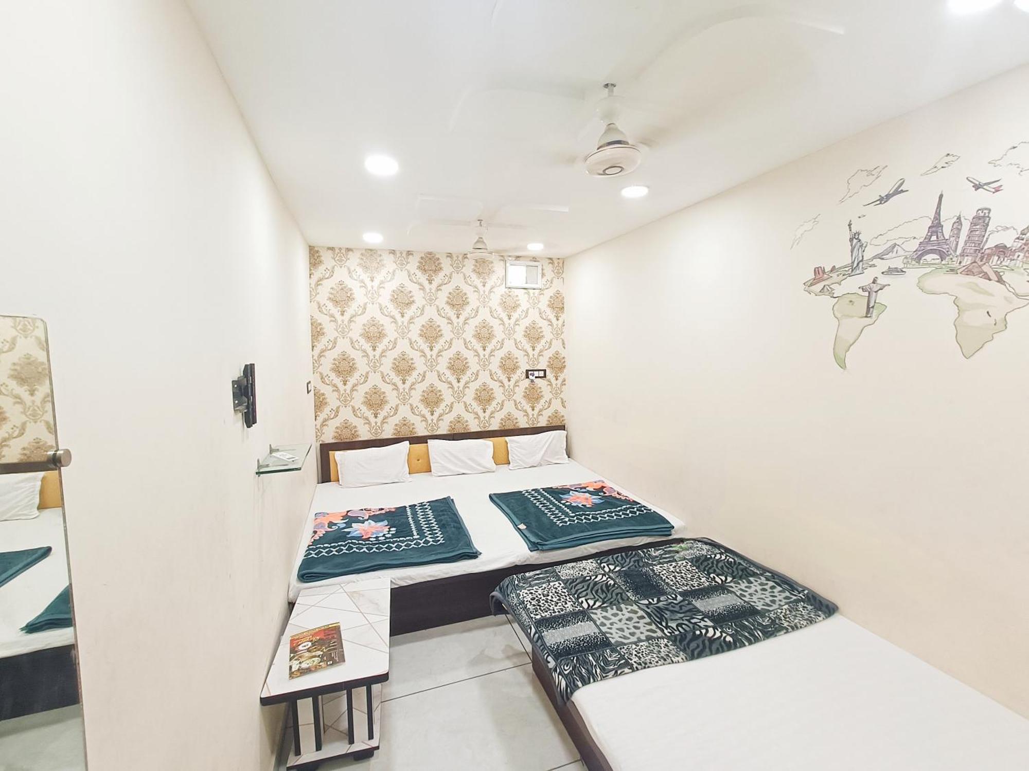 Fabhotel Shipra Ujjain Exteriör bild